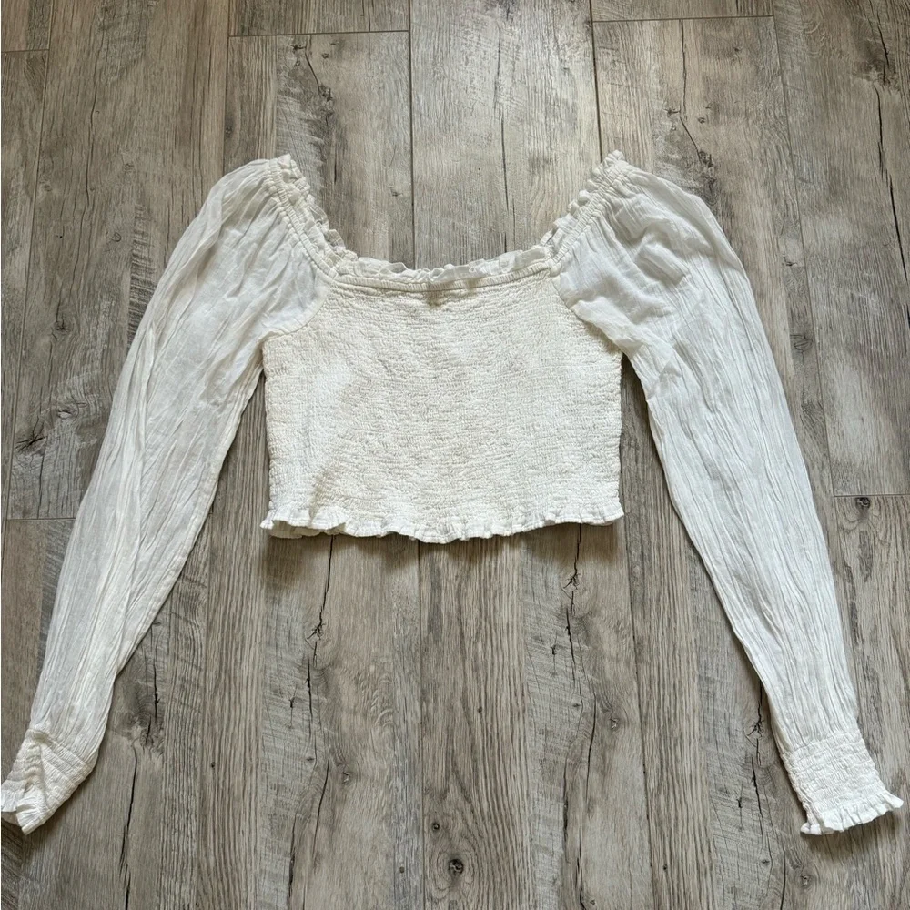 Aerie Scrunch Sleeve-Long Sleeve Crop - Picture 1 of 2